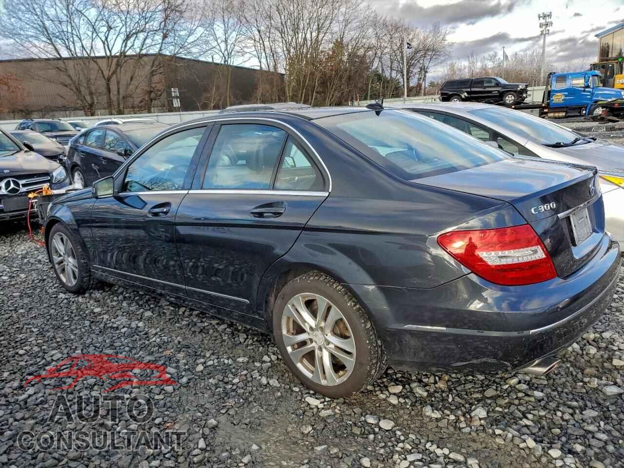 MERCEDES-BENZ C-CLASS 2012 - WDDGF8BB8CA602496