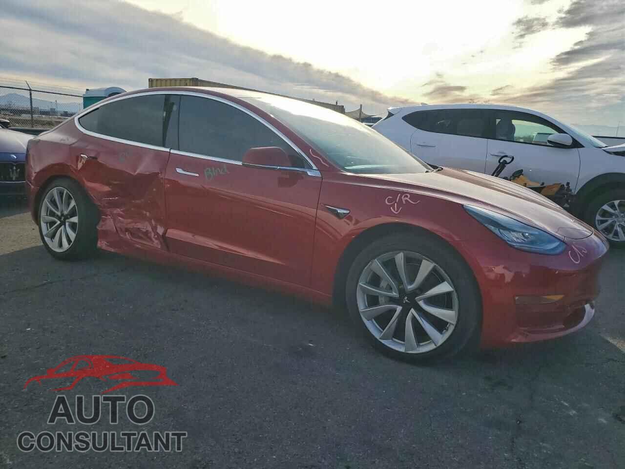 TESLA MODEL 3 2018 - 5YJ3E1EB7JF100615