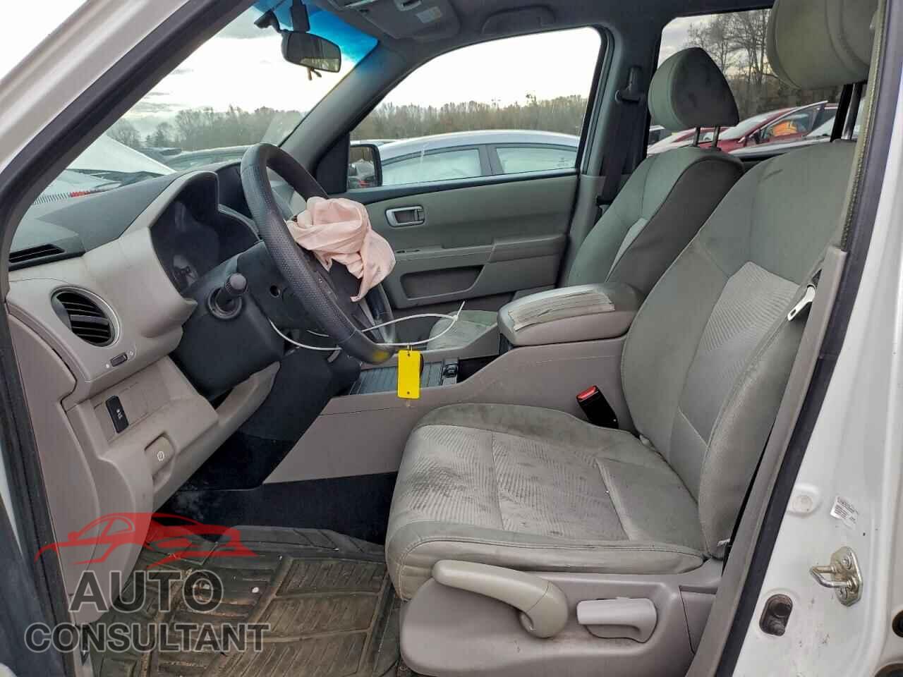 HONDA PILOT 2015 - 5FNYF4H22FB030903