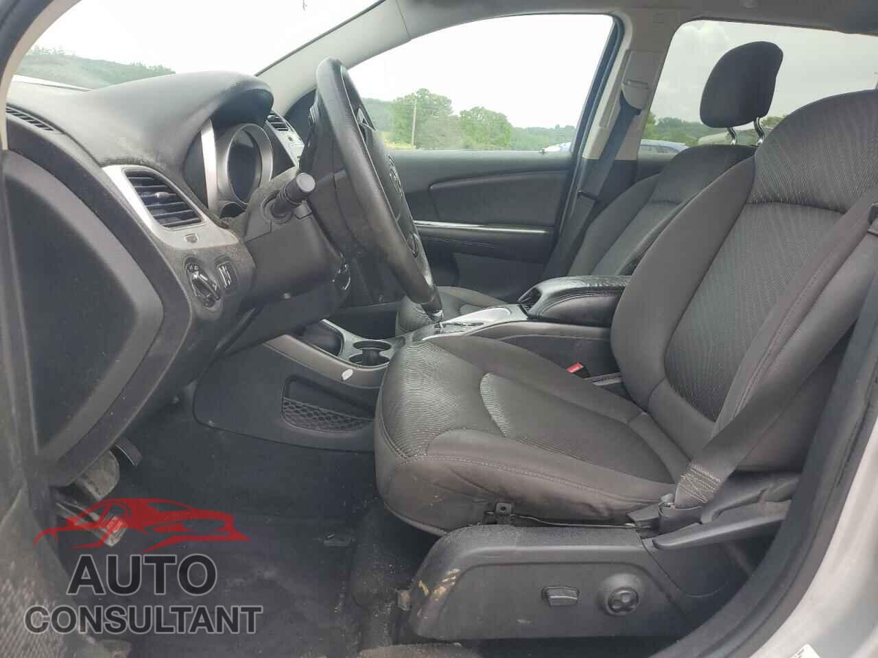 DODGE JOURNEY 2013 - 3C4PDCBG3DT619067