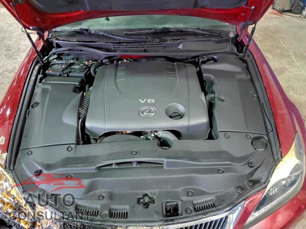 LEXUS IS 2012 - JTHFF2C24C2523949