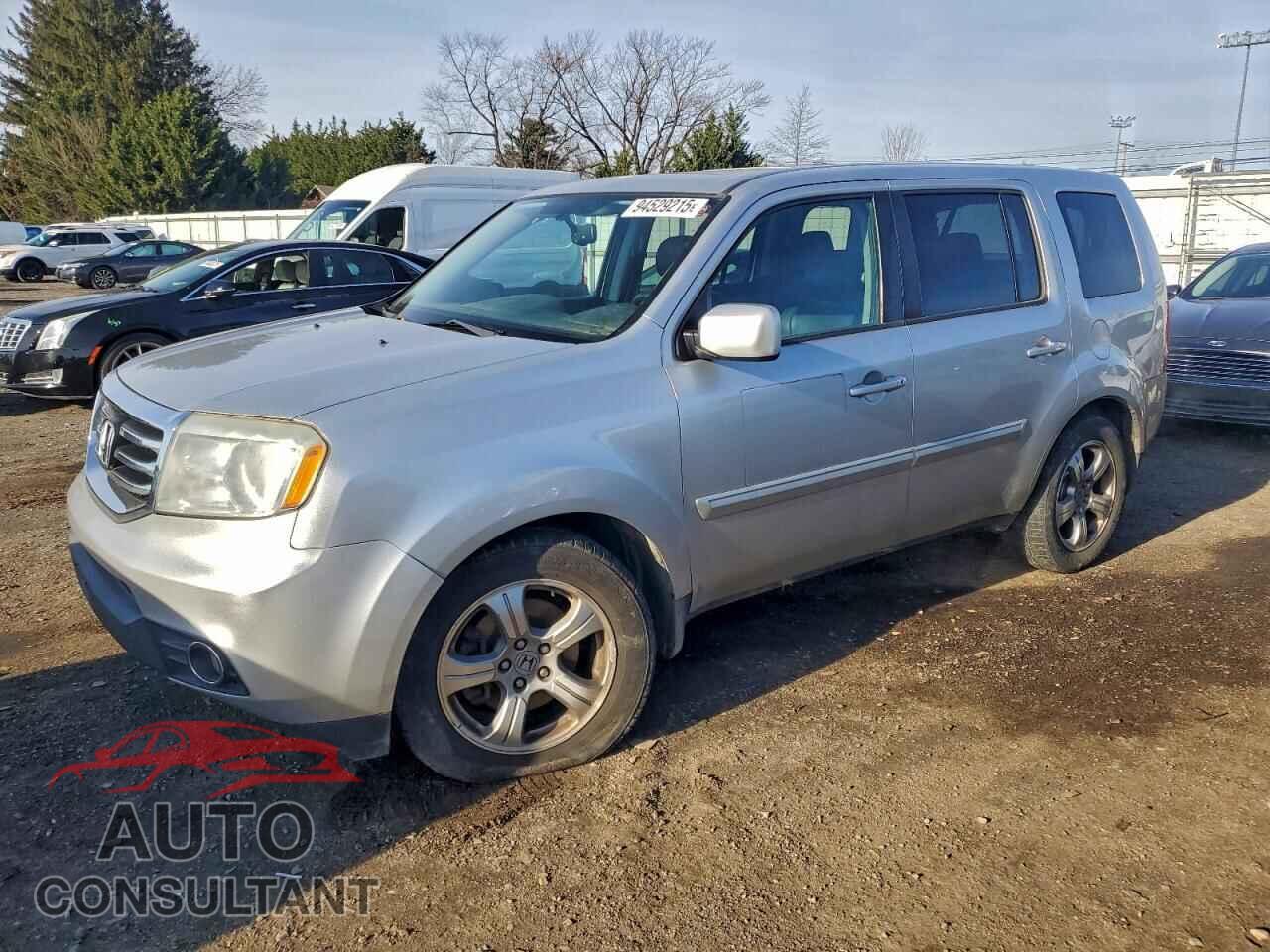 HONDA PILOT 2013 - 5FNYF4H58DB069177