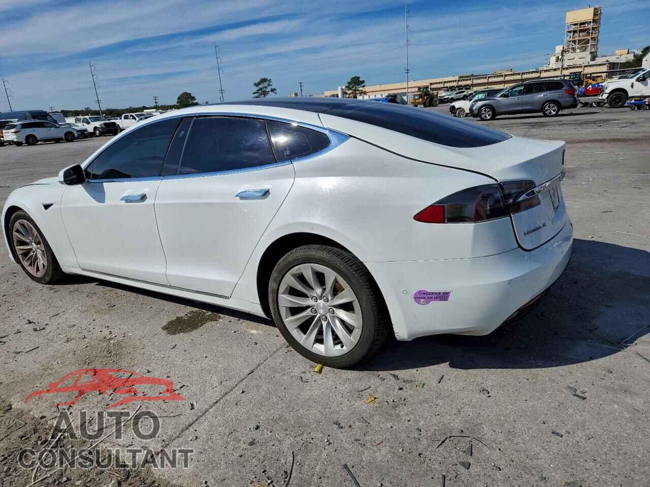 TESLA MODEL S 2018 - 5YJSA1E25JF281804