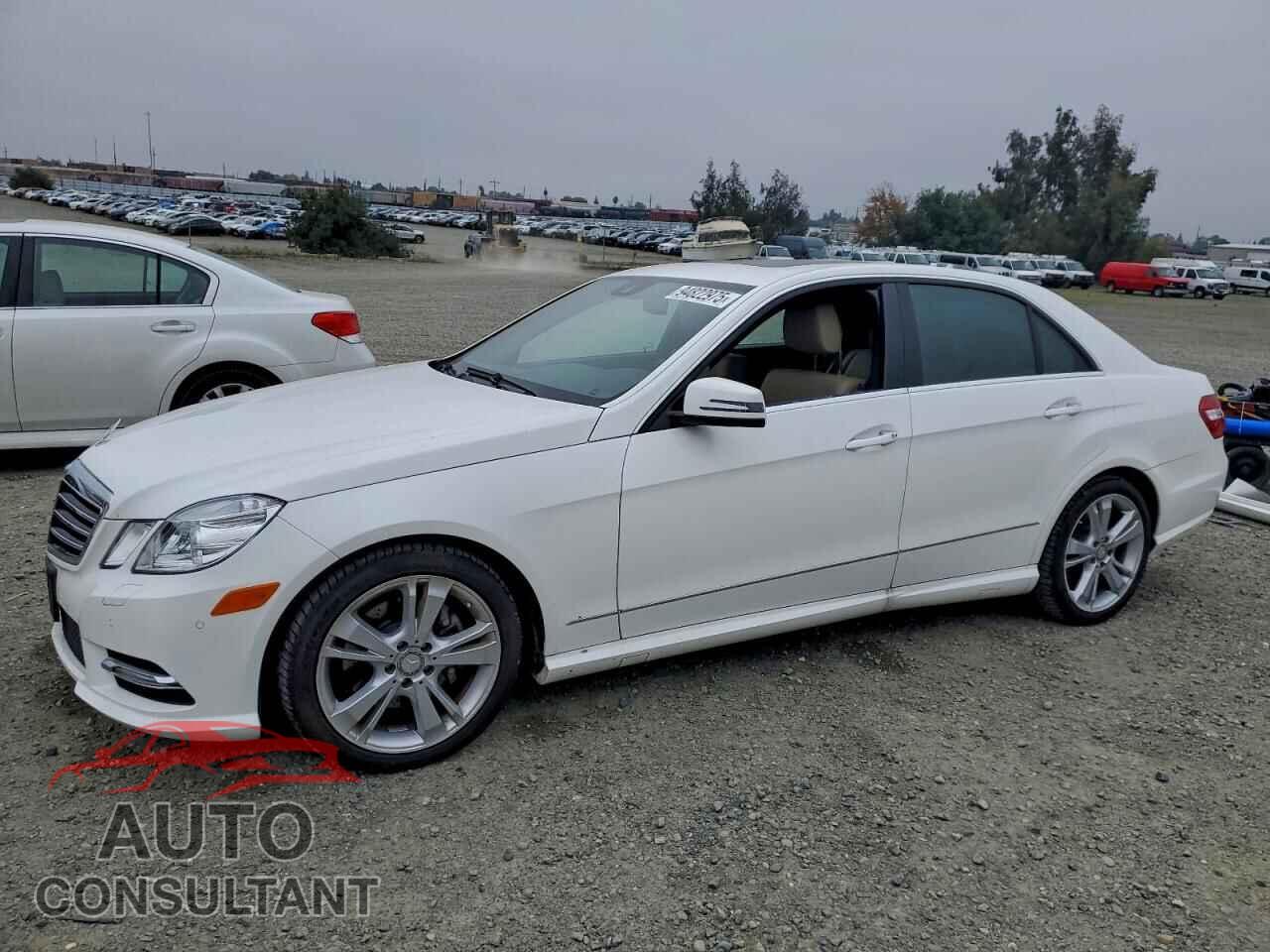 MERCEDES-BENZ E-CLASS 2013 - WDDHF5KBXDA670125