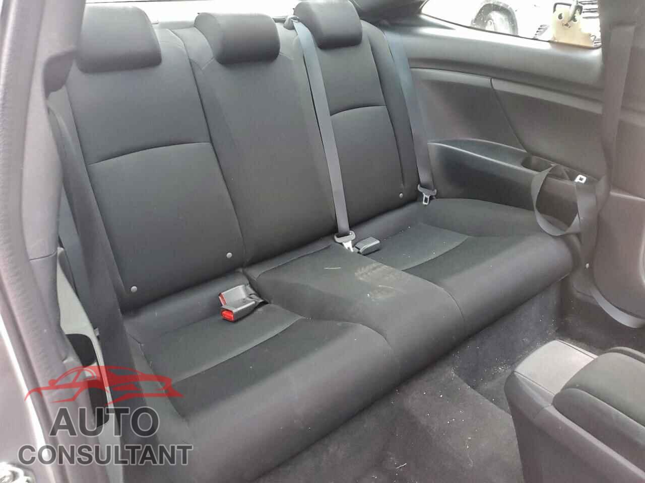HONDA CIVIC 2019 - 2HGFC4B62KH303551