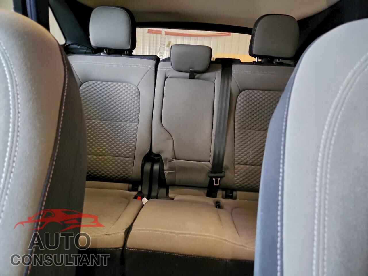 FORD ESCAPE 2020 - 1FMCU9G63LUA30814
