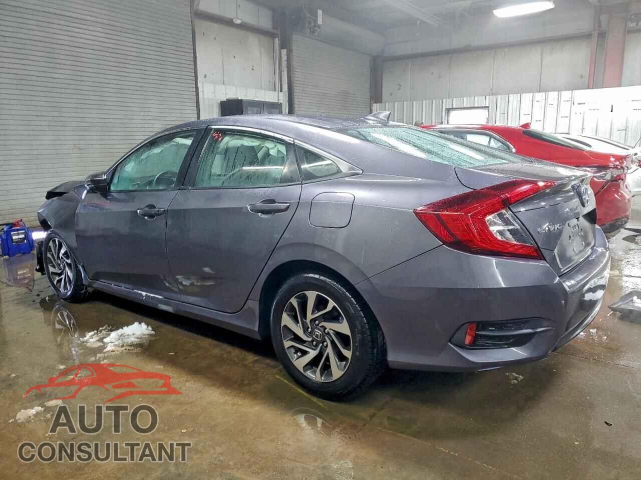 HONDA CIVIC 2018 - 2HGFC2F83JH527457