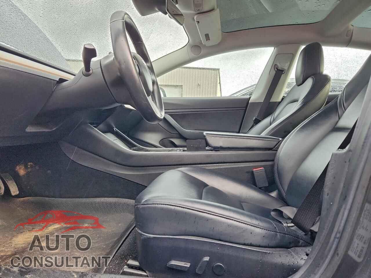 TESLA MODEL 3 2019 - 5YJ3E1EA9KF300873