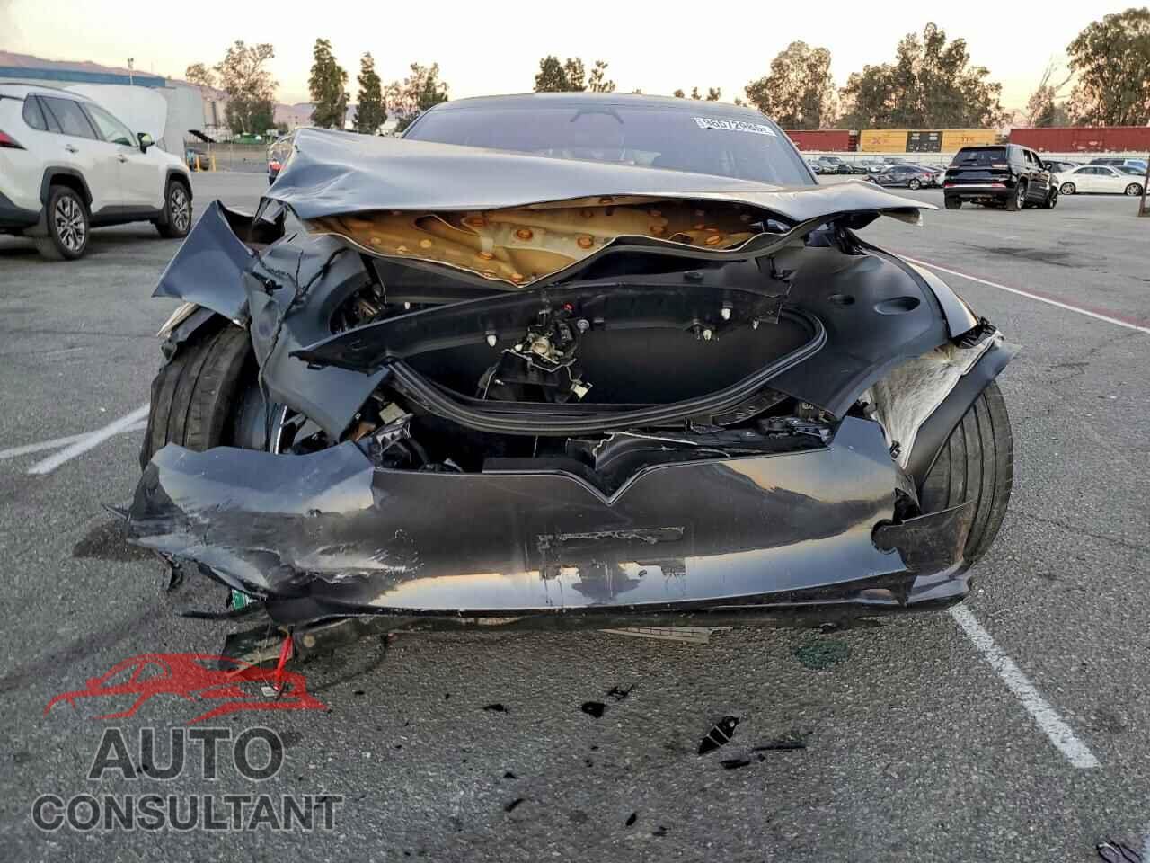 TESLA MODEL S 2025 - 5YJSA1E68SF551158