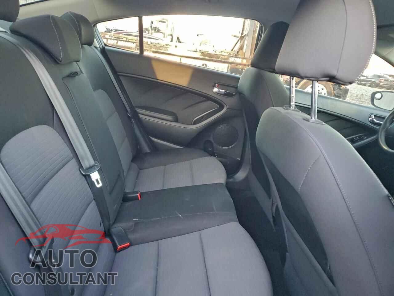 KIA FORTE 2015 - KNAFX4A62F5357236