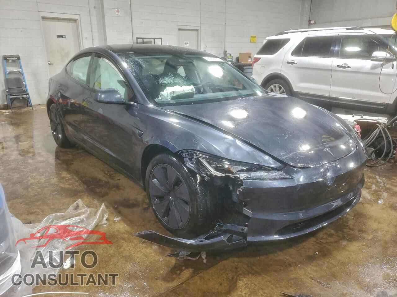 TESLA MODEL 3 2025 - 5YJ3E1EB5SF884567