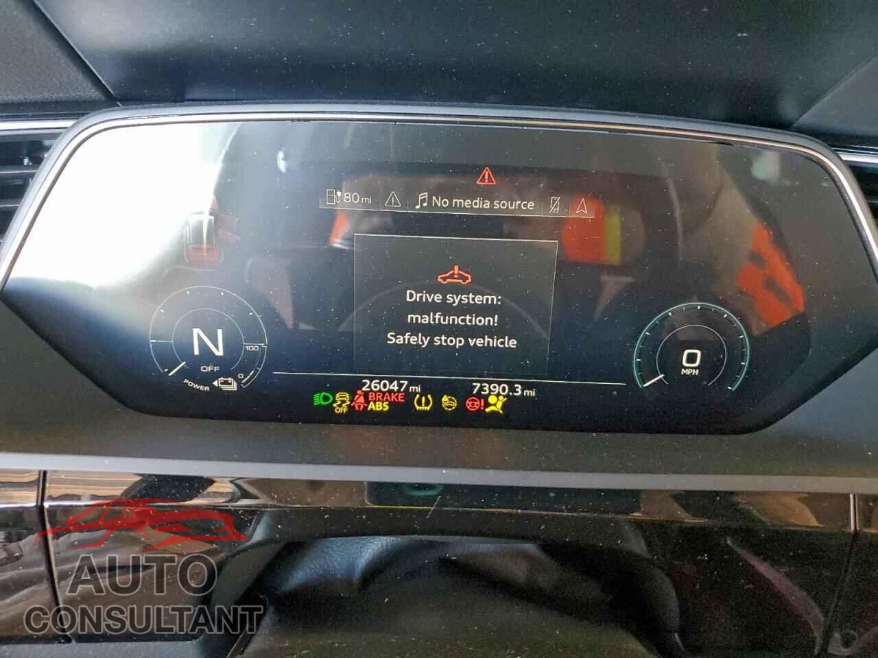 AUDI E-TRON 2021 - WA1AAAGE2MB021557