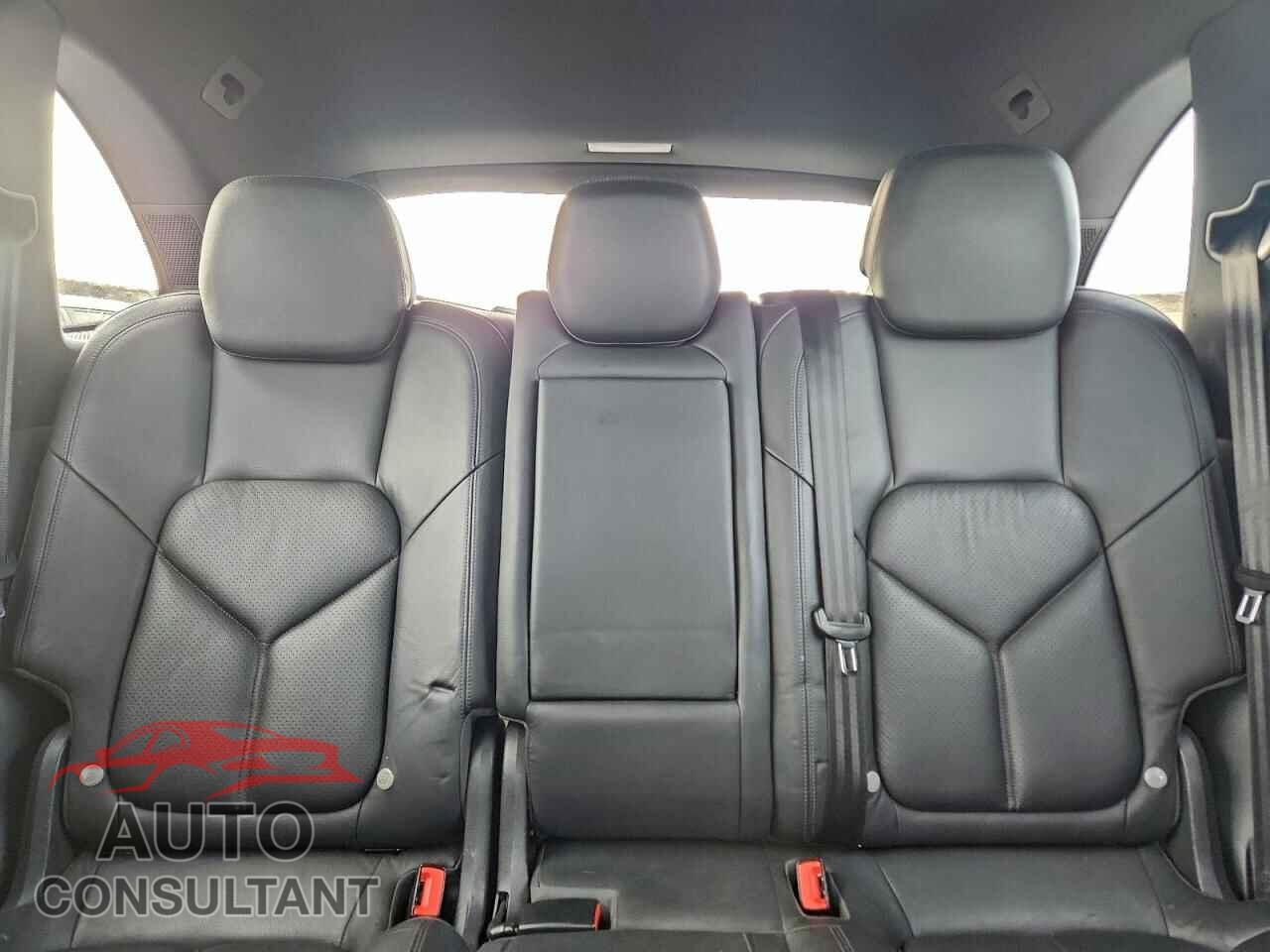 PORSCHE CAYENNE 2011 - WP1AA2A25BLA02291
