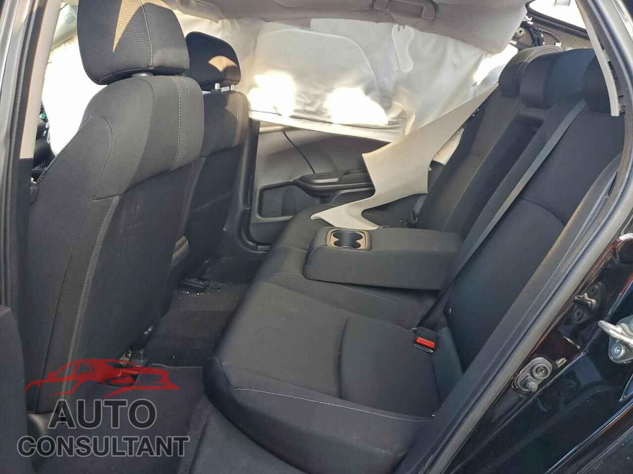 HONDA CIVIC 2017 - 19XFC2F77HE031797