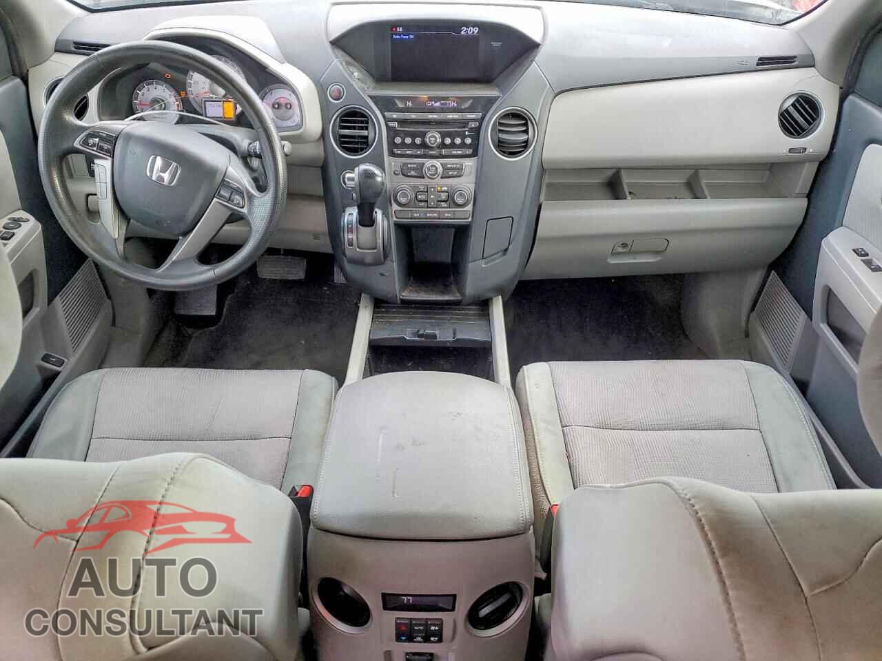 HONDA PILOT 2013 - 5FNYF4H47DB069548