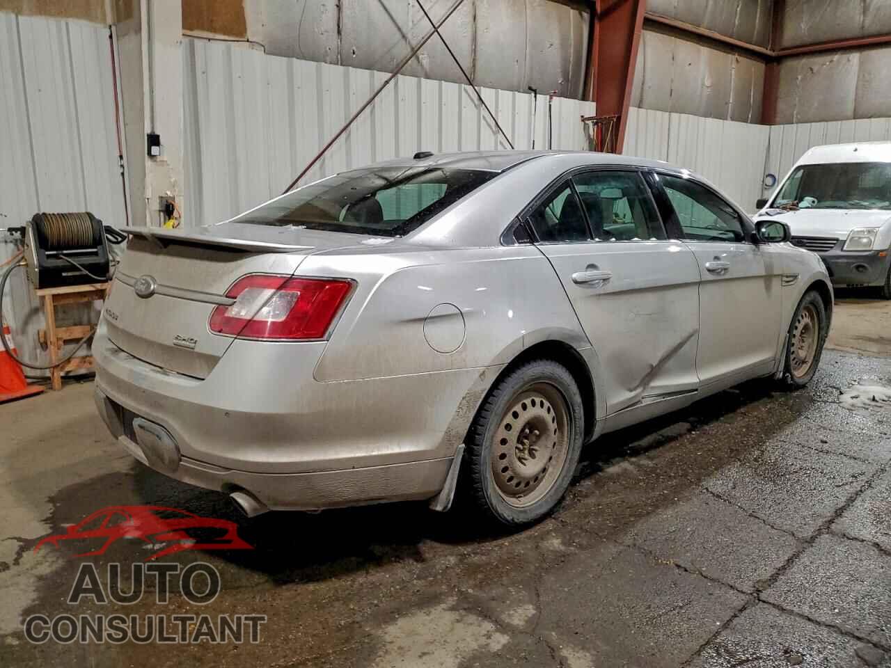 FORD TAURUS 2011 - 1FAHP2KT5BG131751