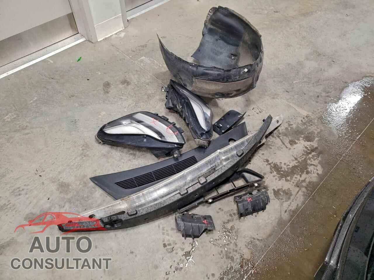 TESLA MODEL 3 2018 - 5YJ3E1EB3JF126774