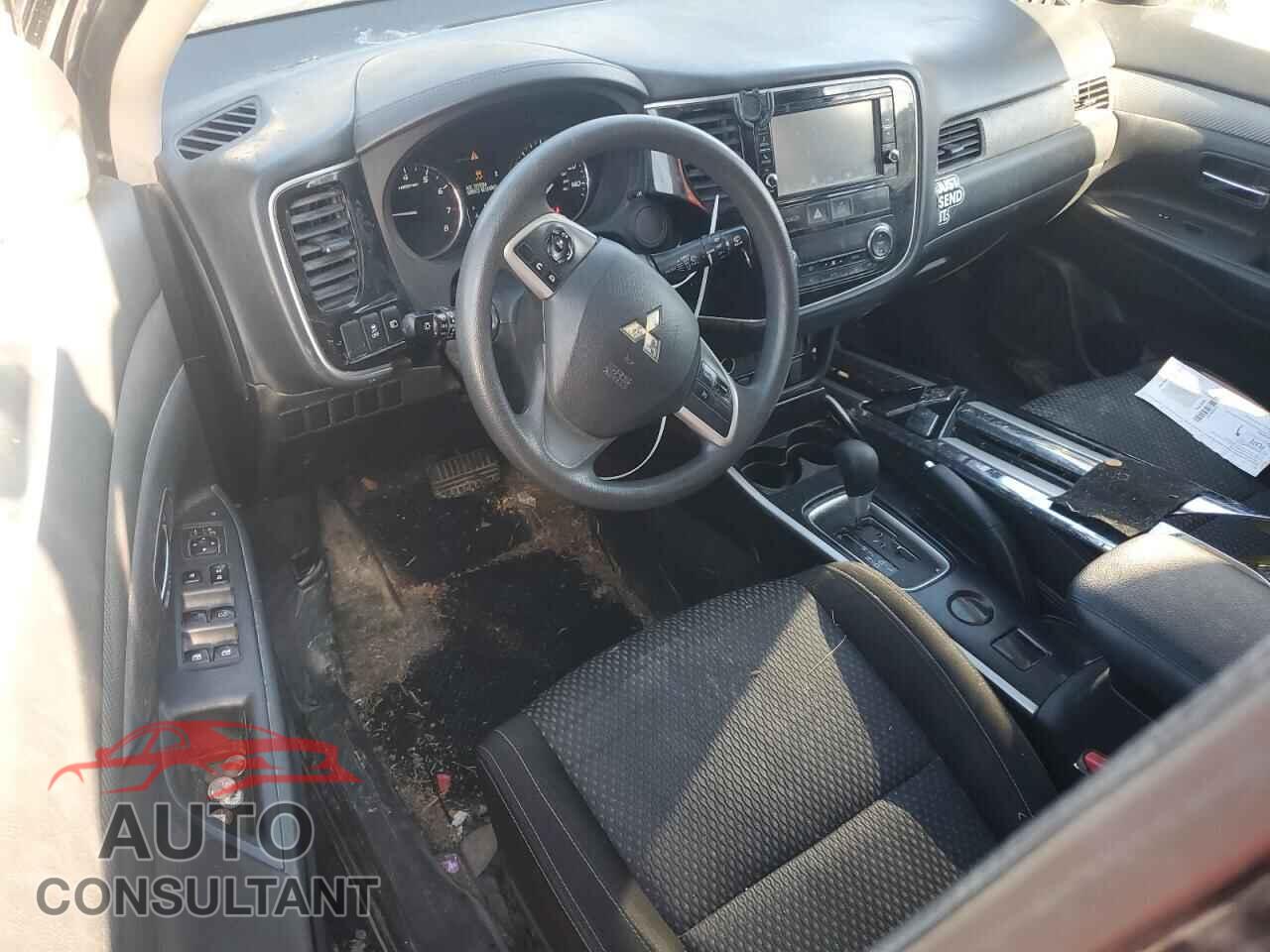 MITSUBISHI OUTLANDER 2018 - JA4AD2A37JZ007211