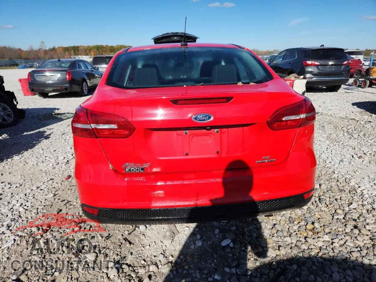 FORD FOCUS 2015 - 1FADP3F25FL351135
