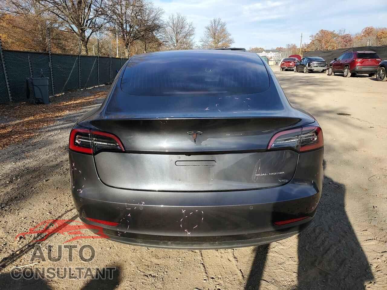 TESLA MODEL 3 2018 - 5YJ3E1EB3JF149052