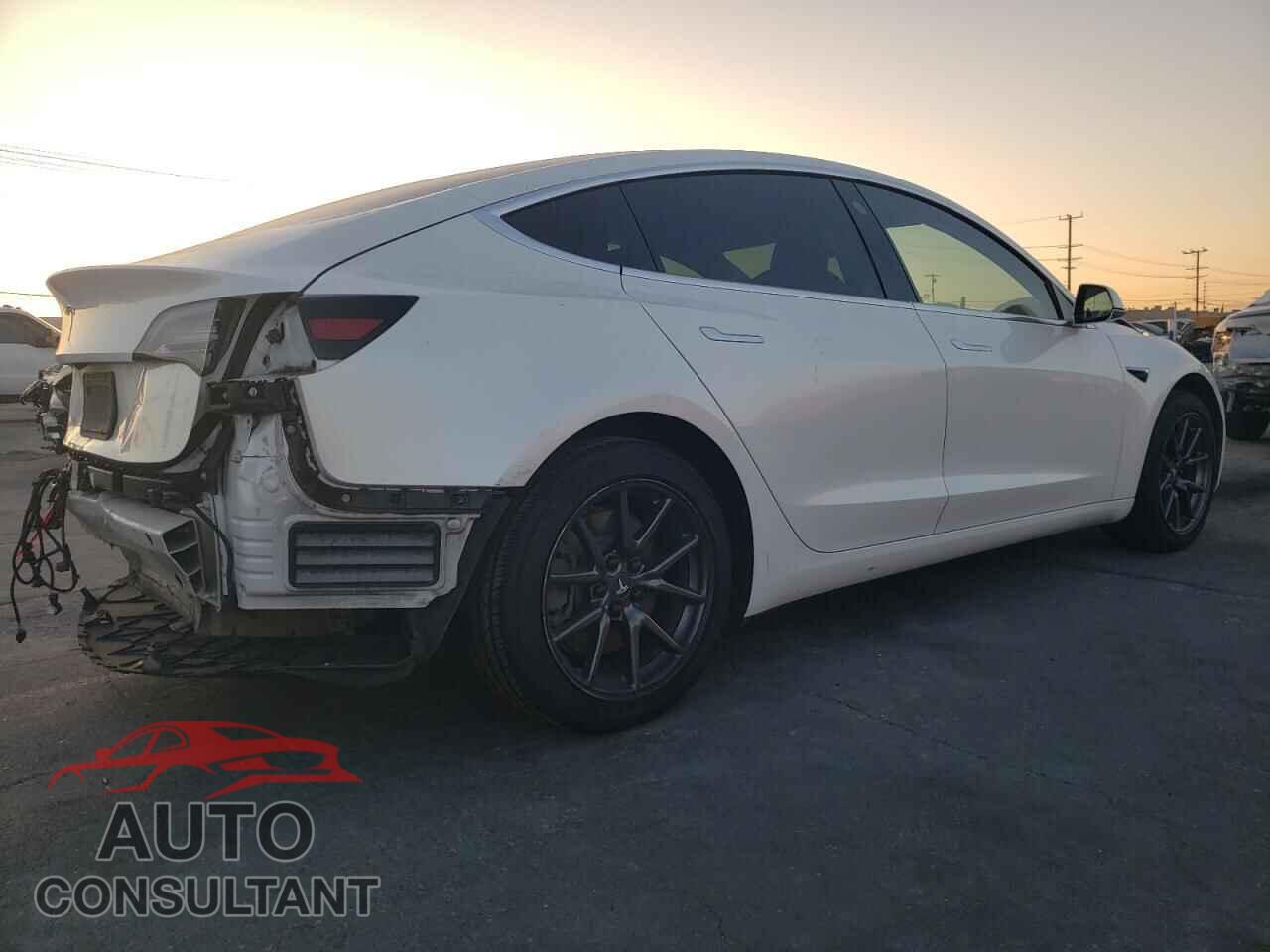 TESLA MODEL 3 2018 - 5YJ3E1EA9JF162427