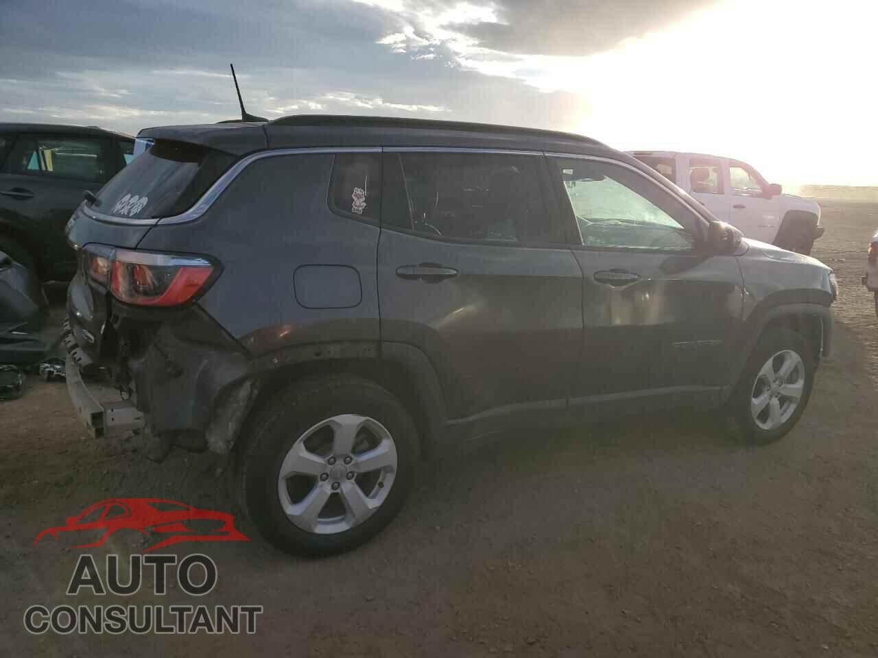 JEEP COMPASS 2019 - 3C4NJDBB8KT818316