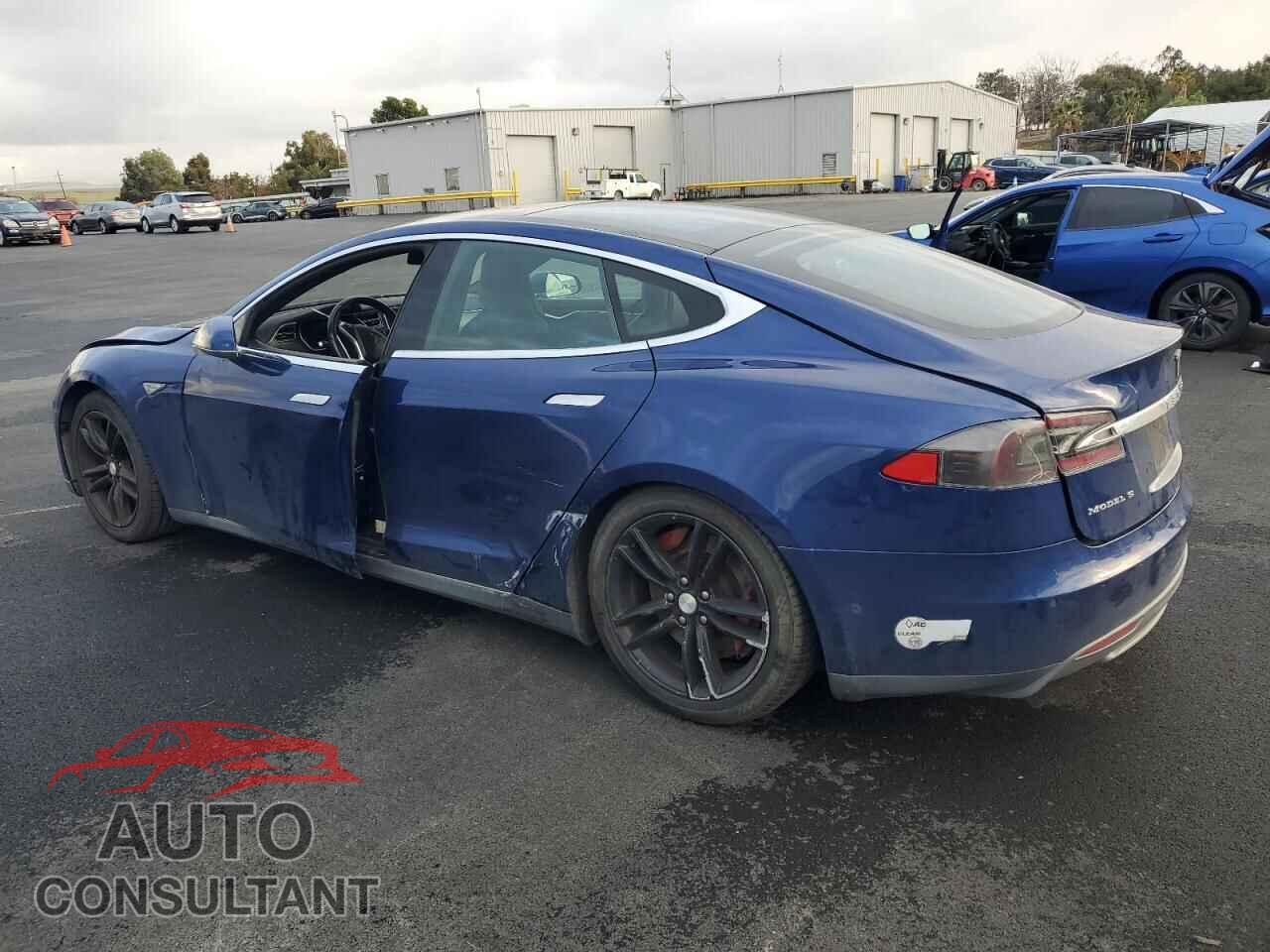 TESLA MODEL S 2015 - 5YJSA1E2XFF120260