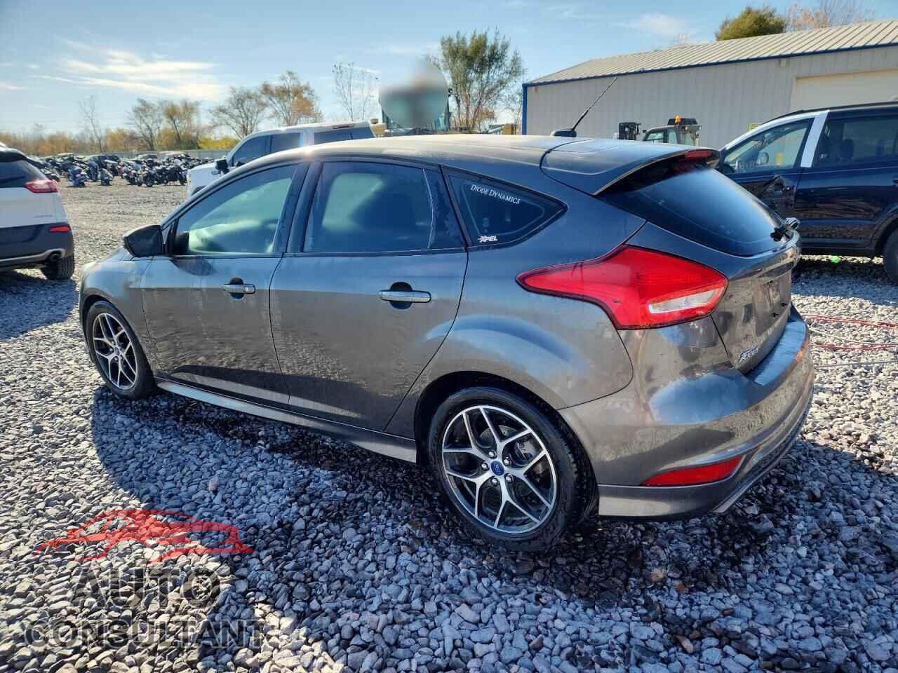 FORD FOCUS 2015 - 1FADP3K29FL346364