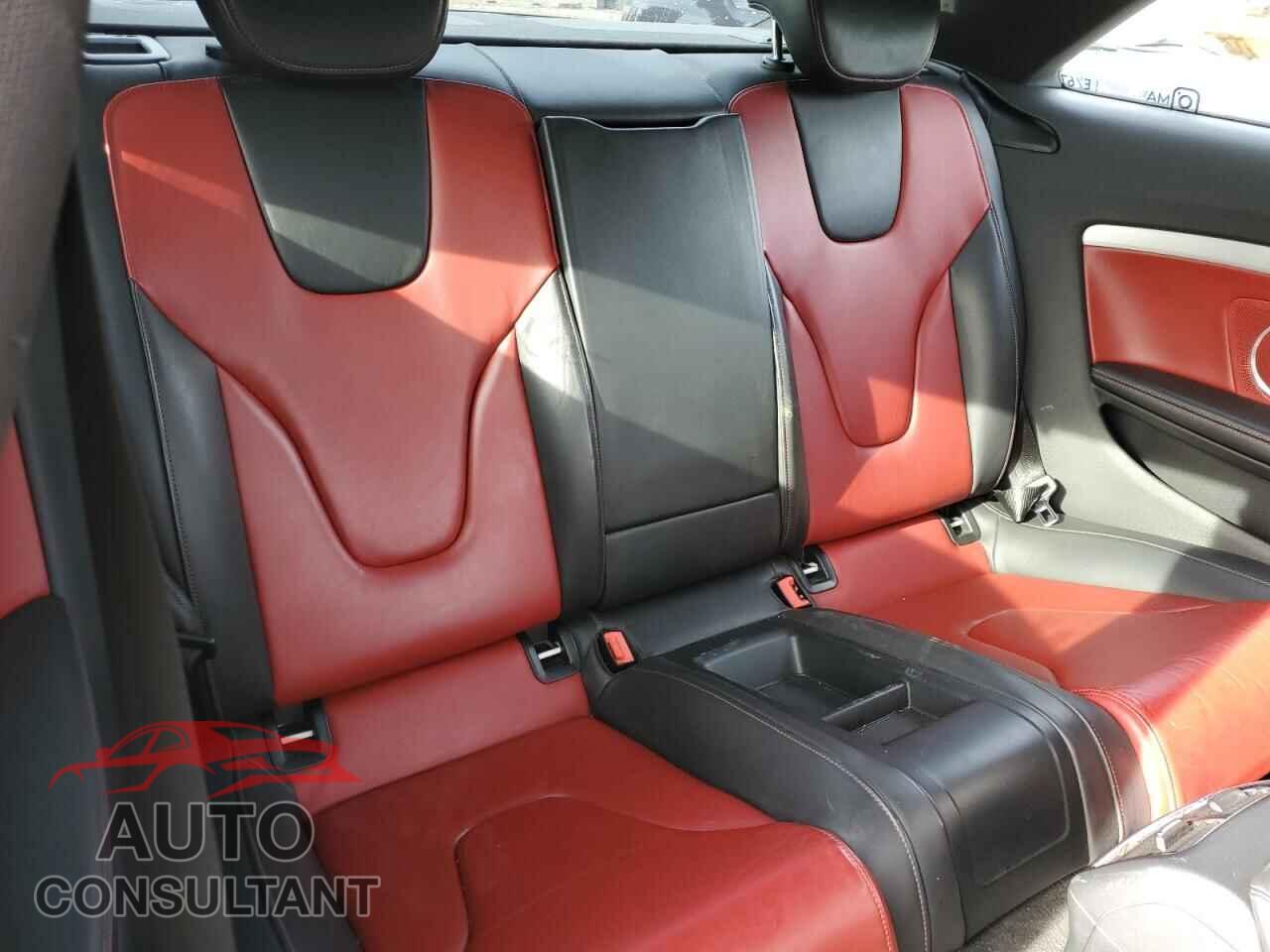 AUDI S5/RS5 2013 - WAUCGAFR5DA028250
