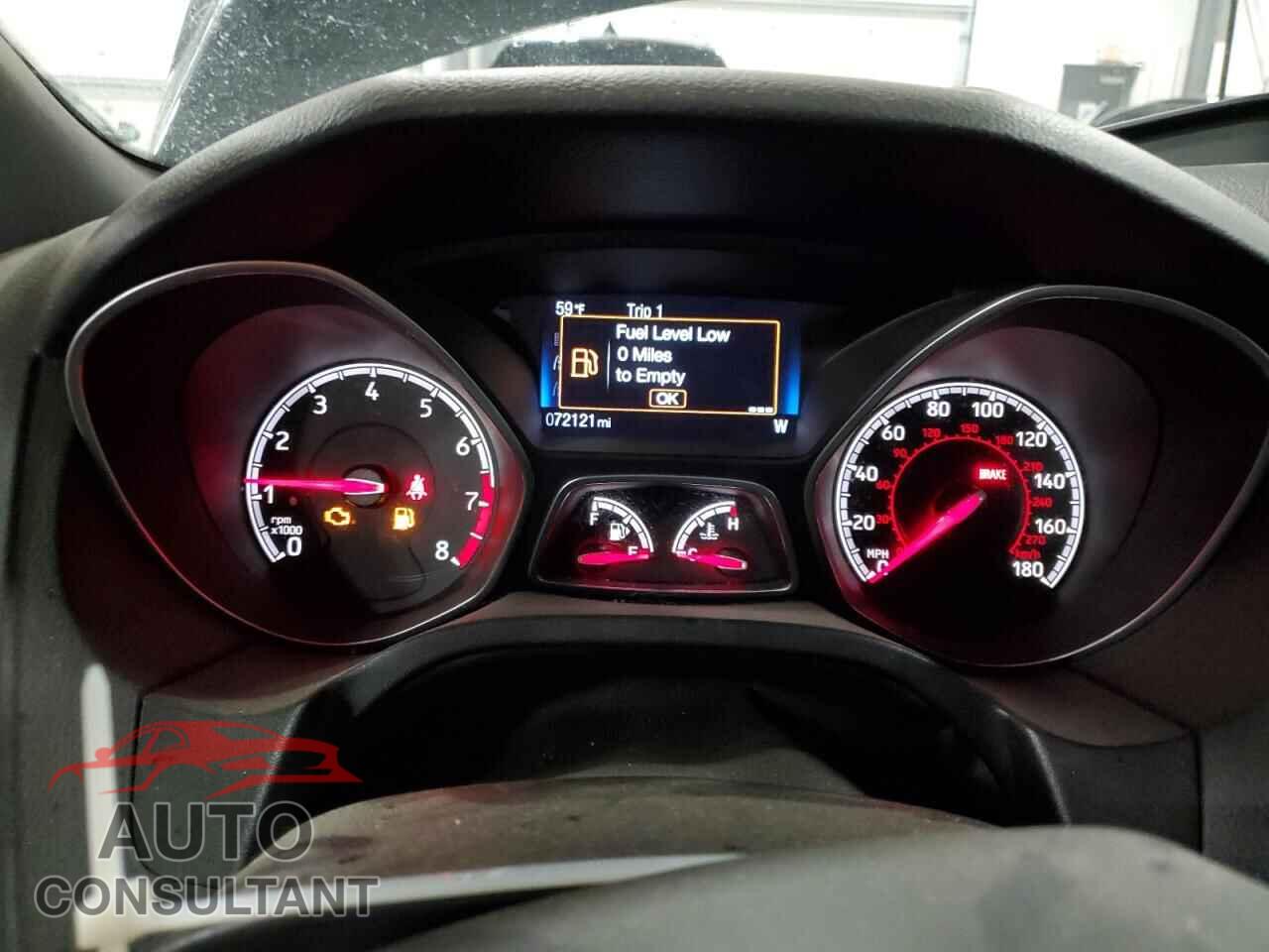 FORD FOCUS 2017 - 1FADP3L96HL277163