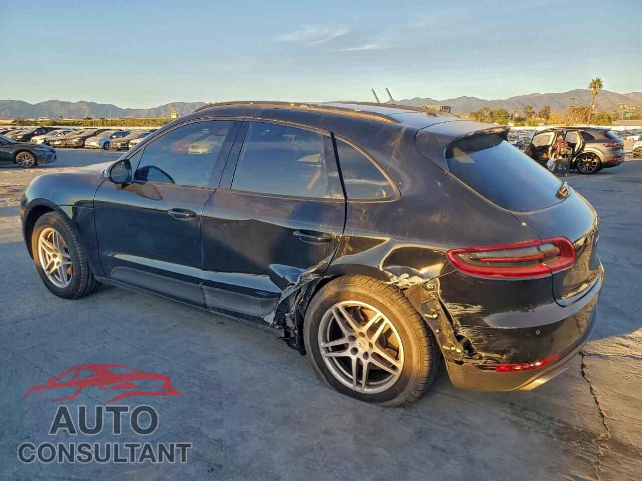 PORSCHE MACAN 2018 - WP1AA2A51JLB18211