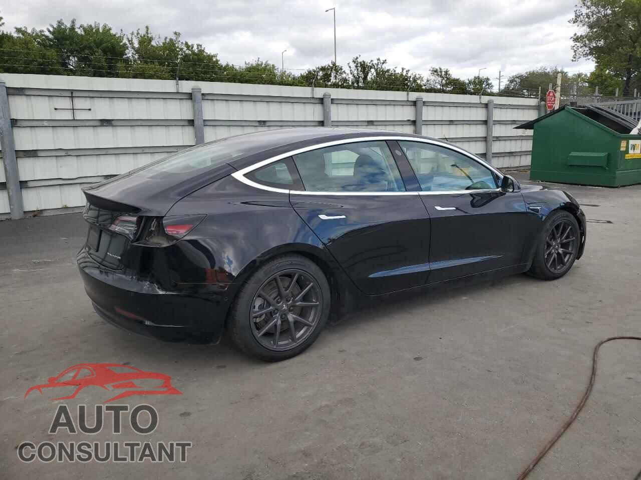 TESLA MODEL 3 2019 - 5YJ3E1EB0KF384784