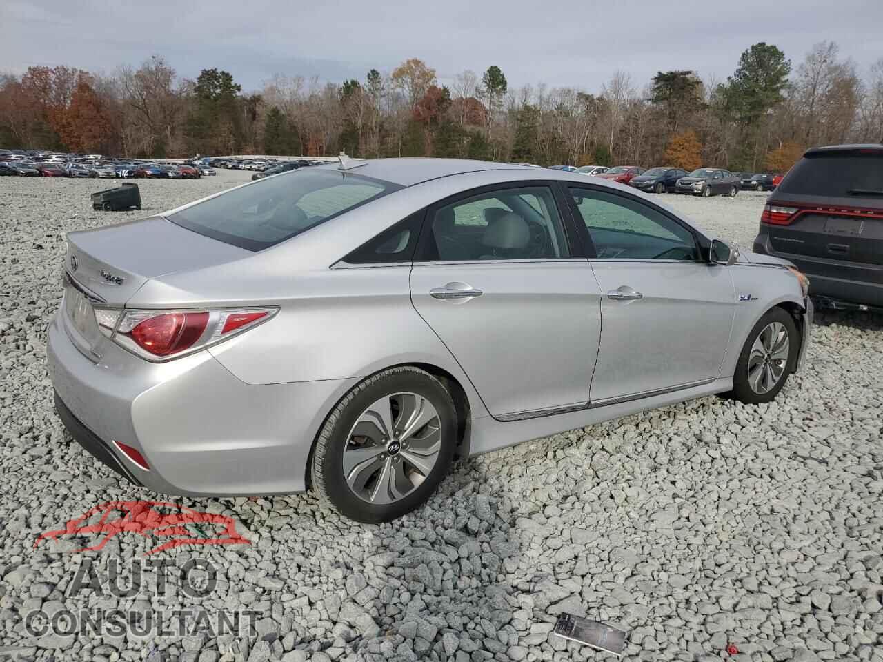 HYUNDAI SONATA 2013 - KMHEC4A47DA092094
