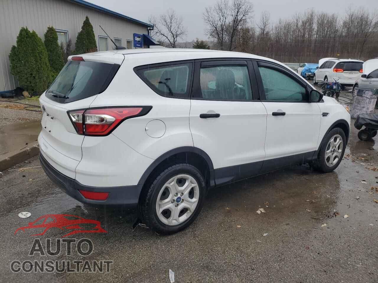 FORD ESCAPE 2017 - 1FMCU0F76HUC46525