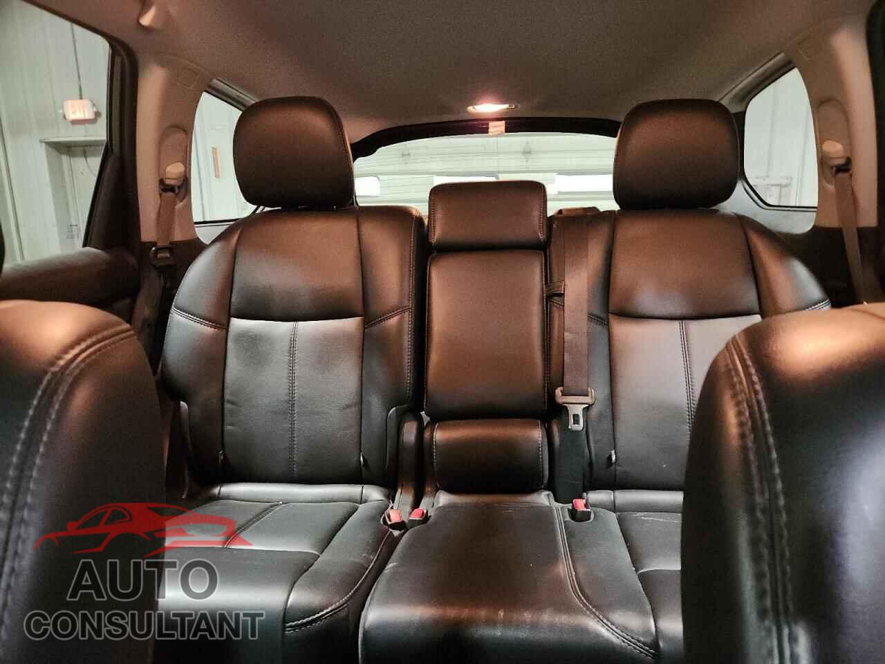 NISSAN PATHFINDER 2016 - 5N1AR2MM4GC643829