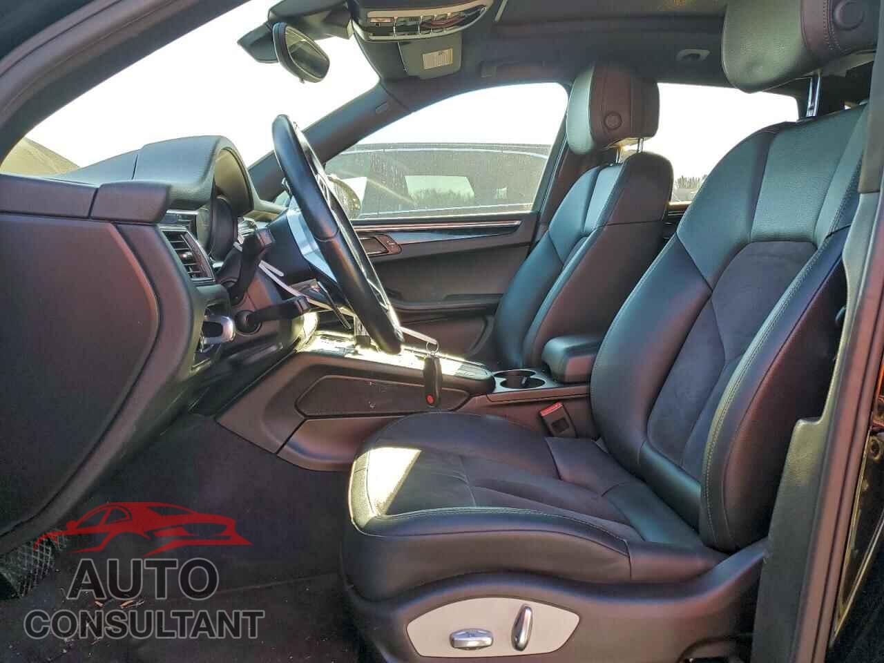 PORSCHE MACAN 2017 - WP1AA2A59HLB81616