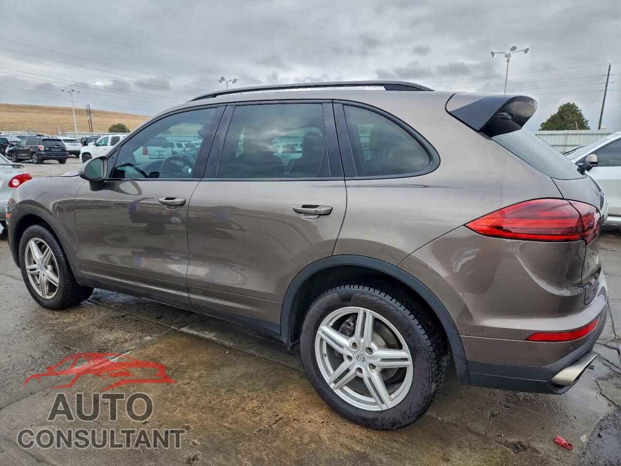 PORSCHE CAYENNE 2016 - WP1AA2A28GKA36416