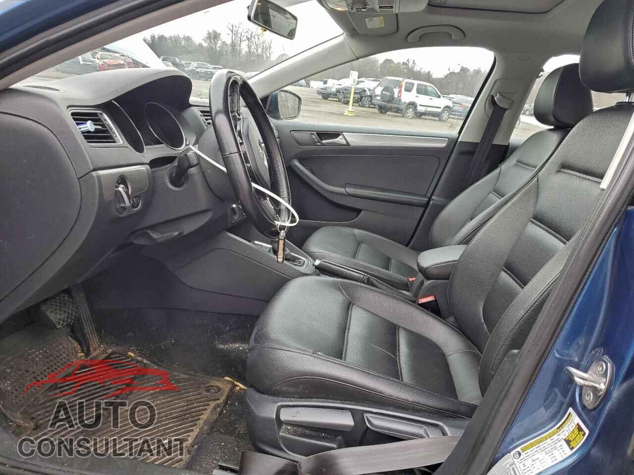 VOLKSWAGEN JETTA 2017 - 3VWDB7AJXHM369854
