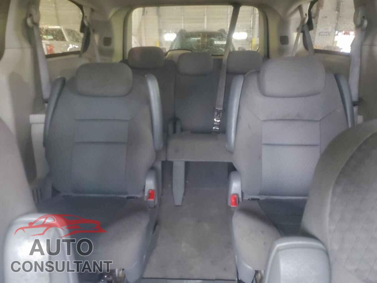 DODGE CARAVAN 2010 - 2D4RN4DE9AR439259