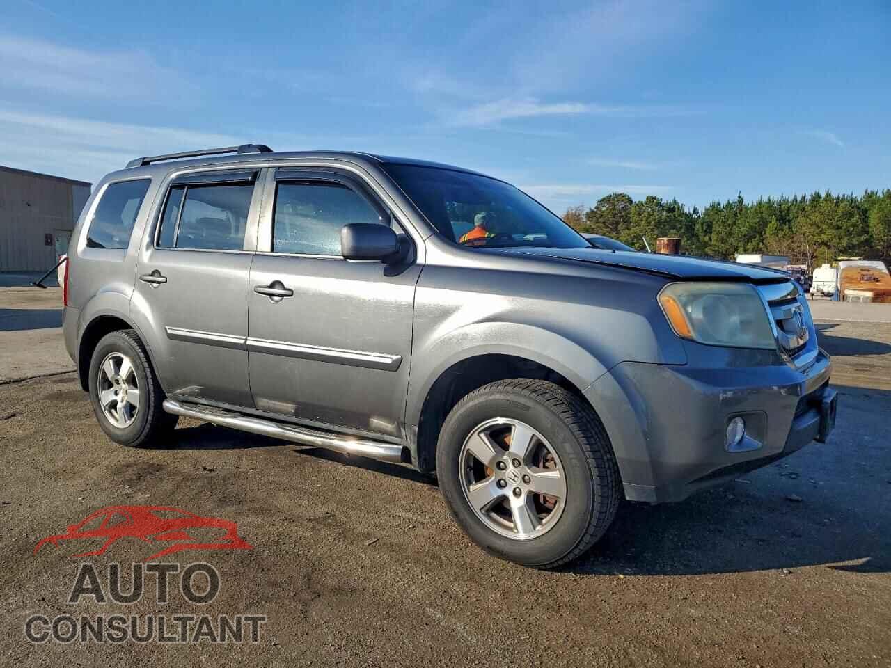 HONDA PILOT 2011 - 5FNYF3H50BB011393