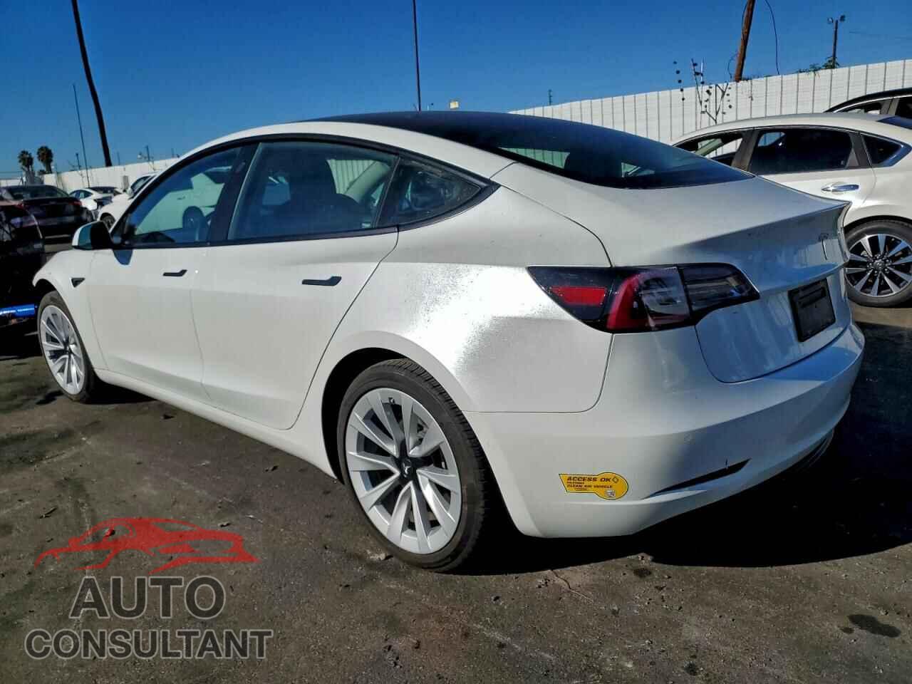 TESLA MODEL 3 2022 - 5YJ3E1EB0NF130383