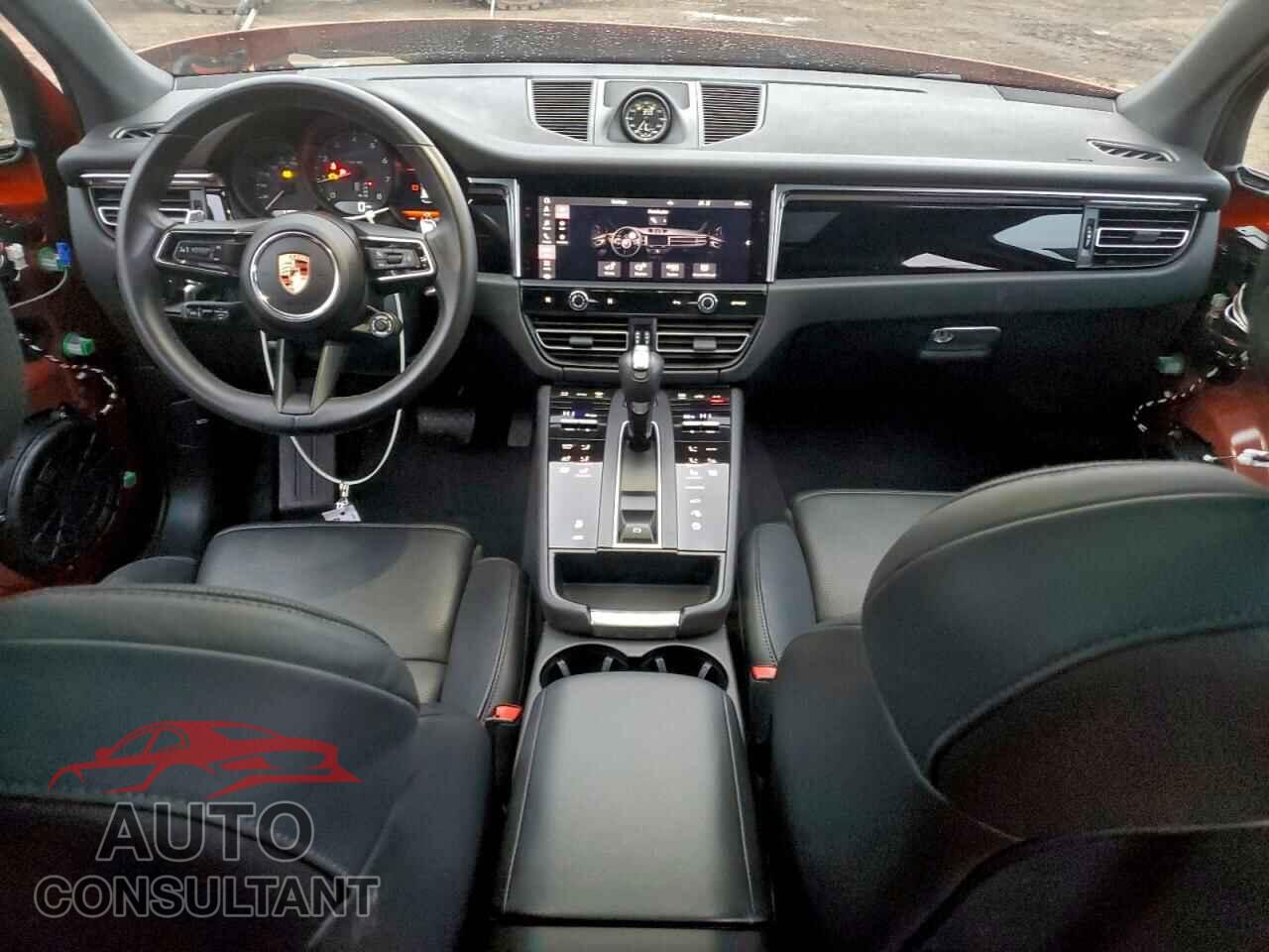 PORSCHE MACAN BASE 2024 - WP1AA2A55RLB11077