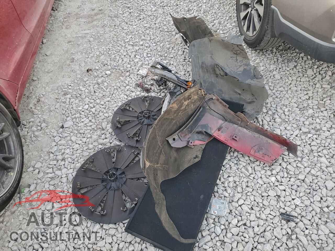 TESLA MODEL S 2023 - 5YJSA1E52PF499444