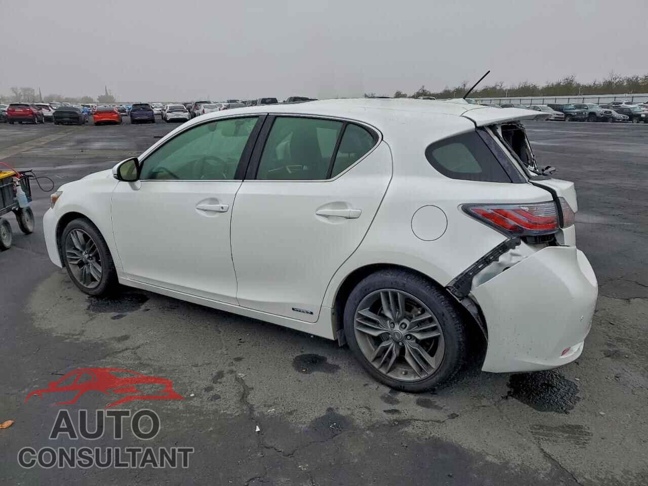 LEXUS CT 200 2013 - JTHKD5BHXD2138506