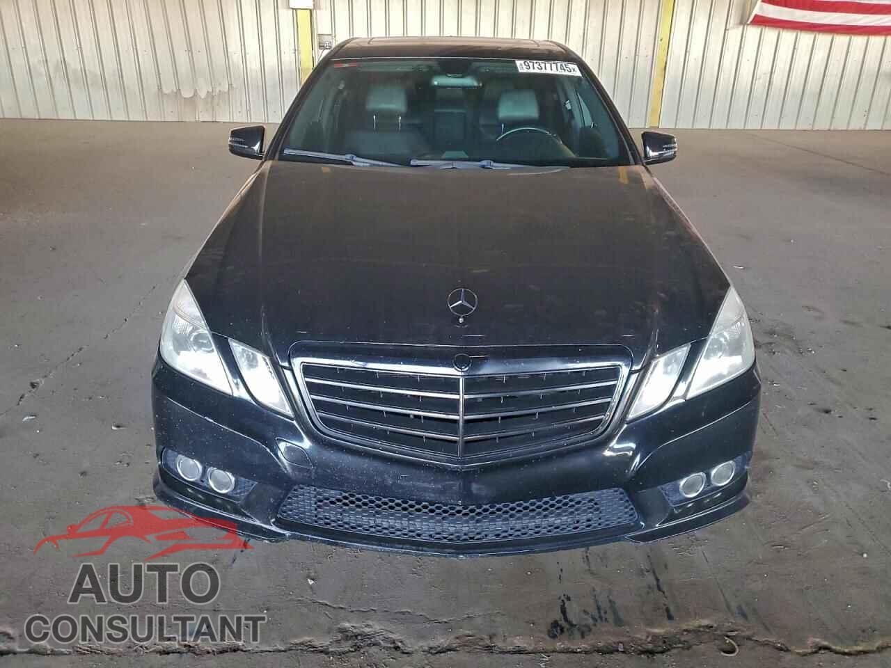 MERCEDES-BENZ E-CLASS 2010 - WDDHF5GB2AA210901