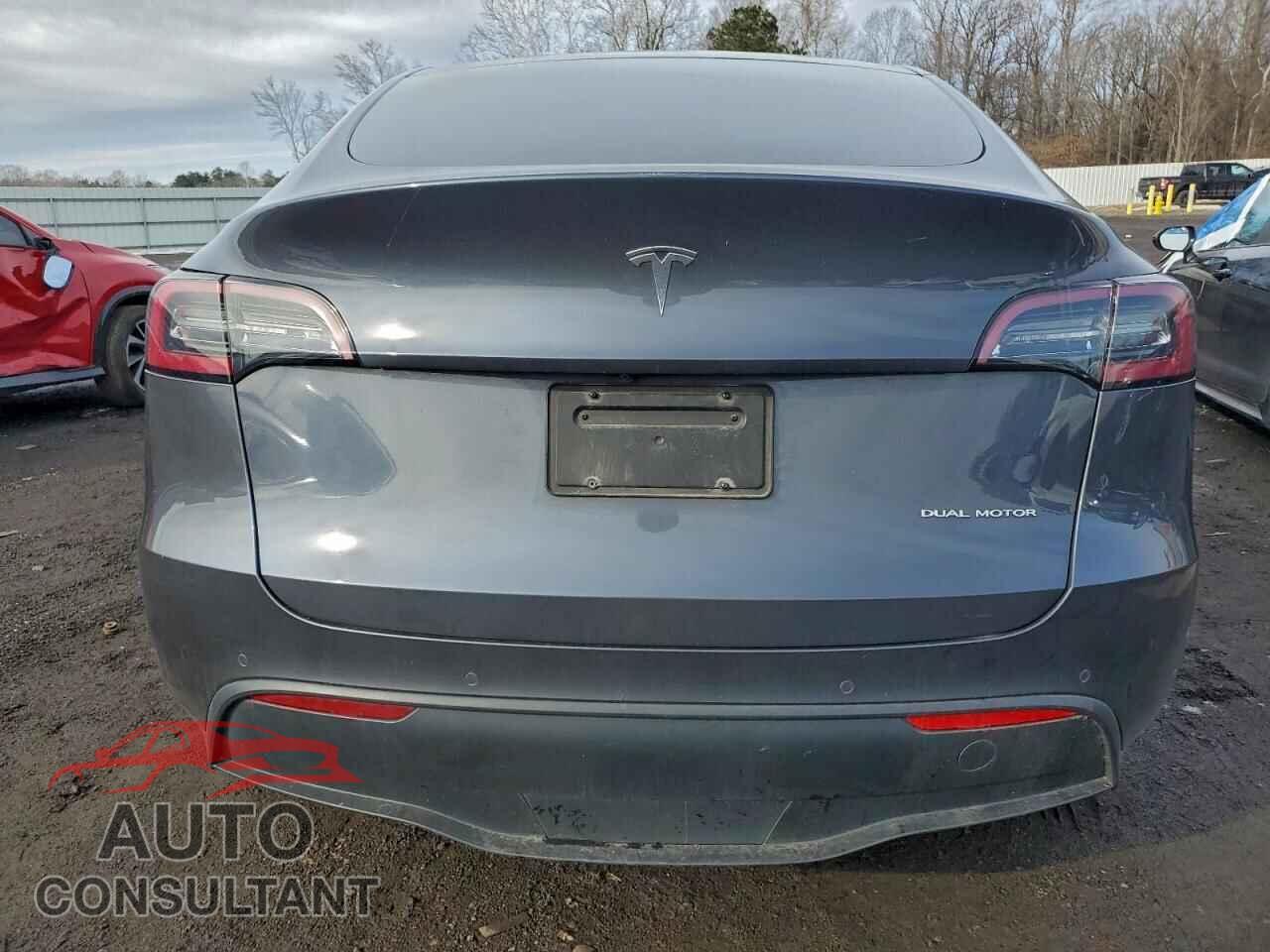 TESLA MODEL Y 2020 - 5YJYGDEF3LF001071