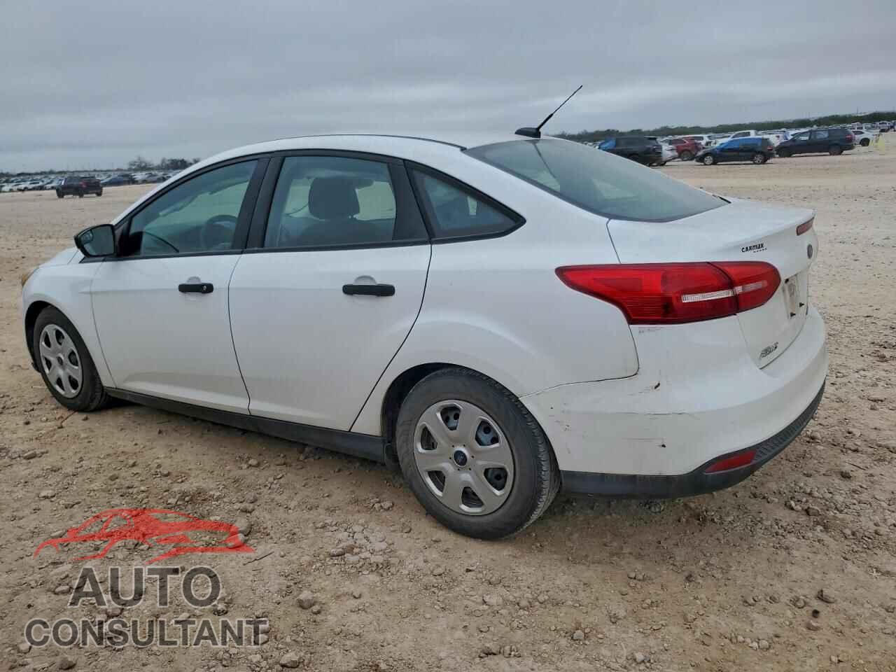 FORD FOCUS 2016 - 1FADP3E20GL239247