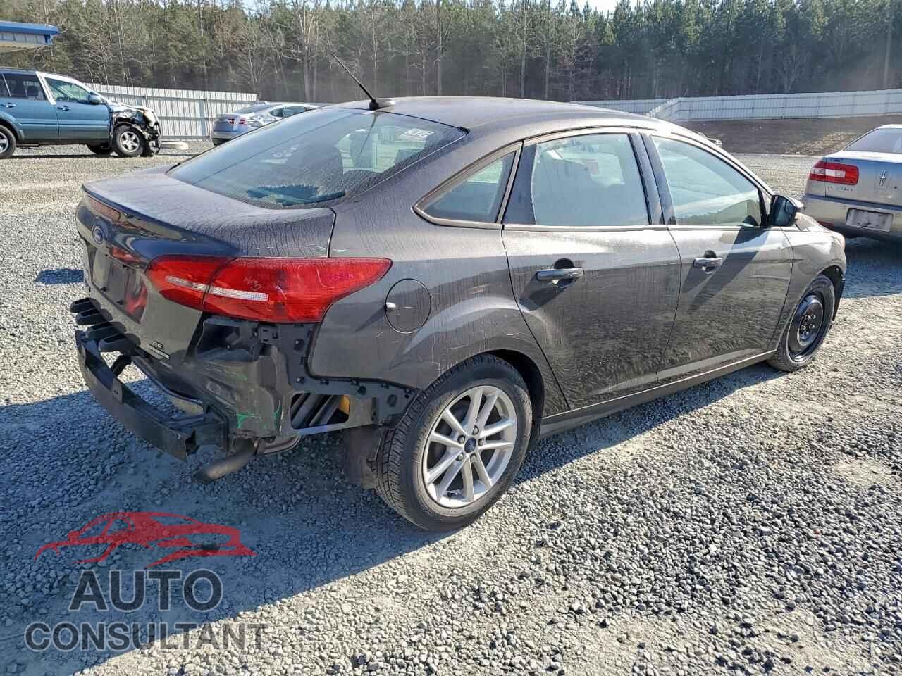 FORD FOCUS 2015 - 1FADP3F24FL329708