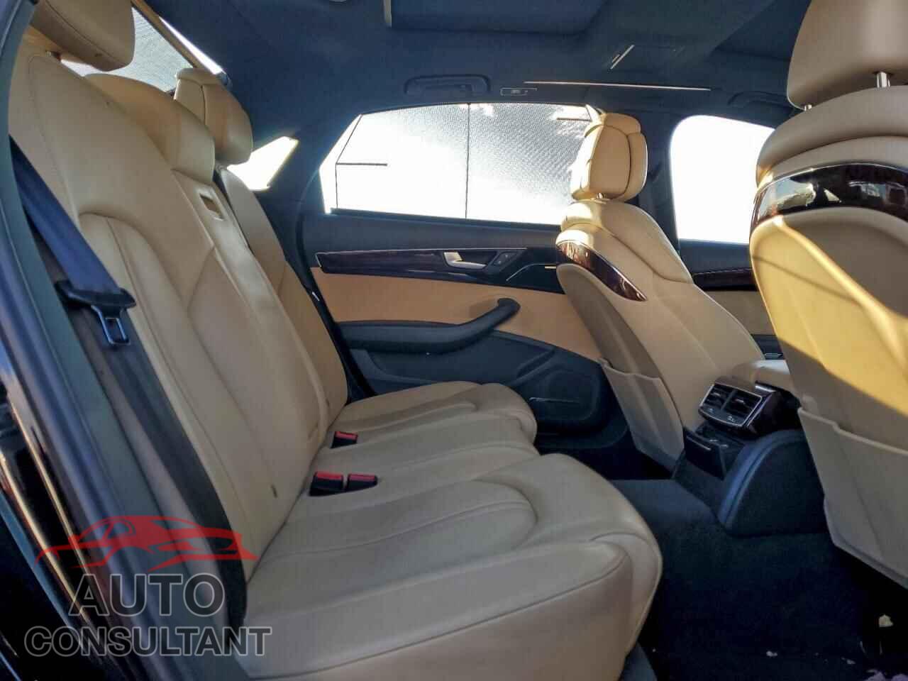AUDI A8 2014 - WAURMAFD4EN000599