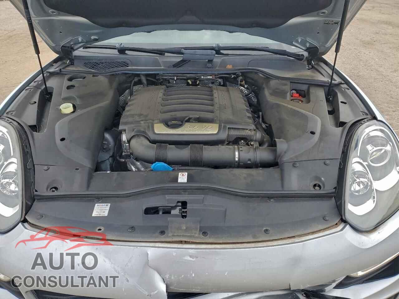 PORSCHE CAYENNE 2018 - WP1AA2A23JKA05680
